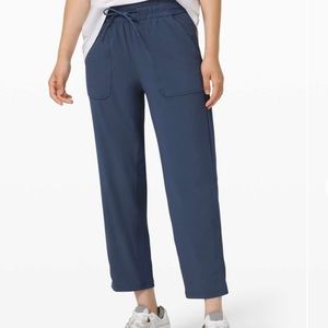 Lululemon NWT Beyond the Studio Crop